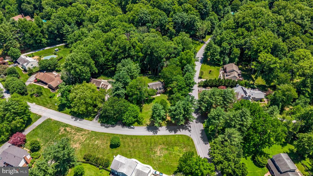 10054 GREEN CLOVER DRIVE