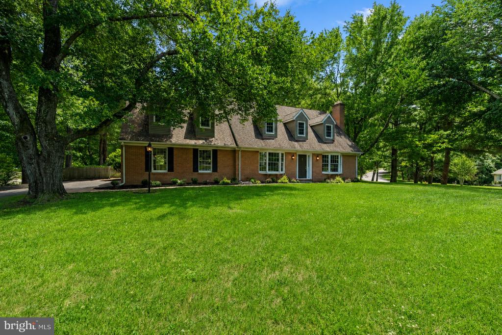 10054 GREEN CLOVER DRIVE