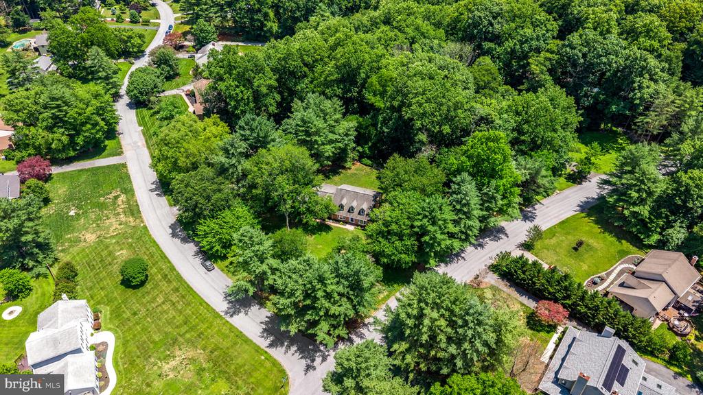 10054 GREEN CLOVER DRIVE