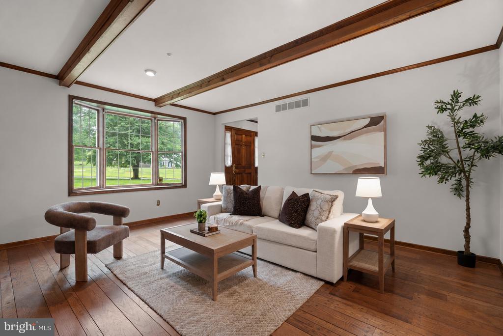 10054 GREEN CLOVER DRIVE