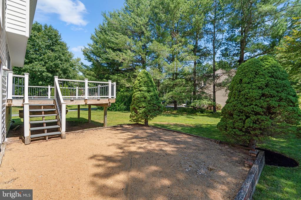 10339 WAVERLY WOODS DRIVE