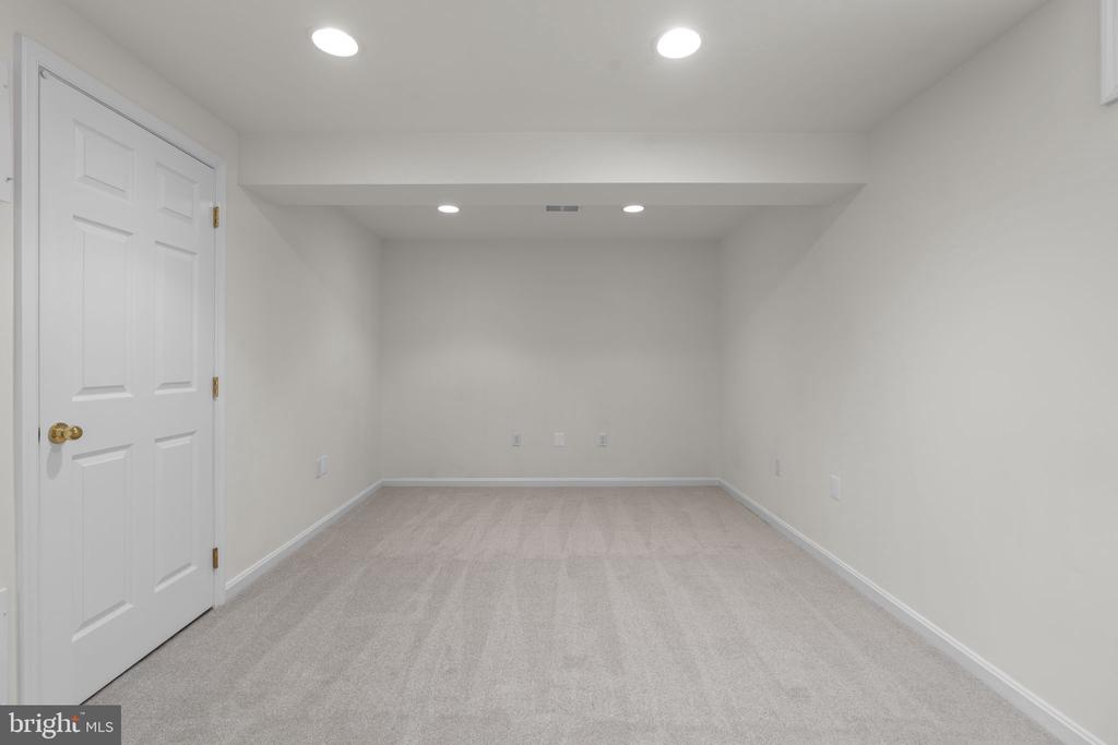 10339 WAVERLY WOODS DRIVE