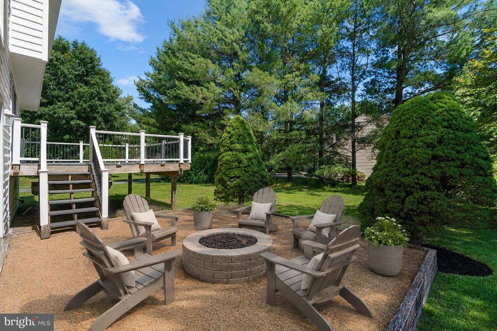 10339 WAVERLY WOODS DRIVE