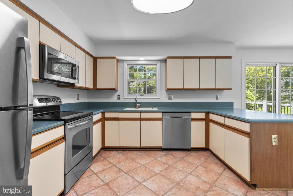 10339 WAVERLY WOODS DRIVE