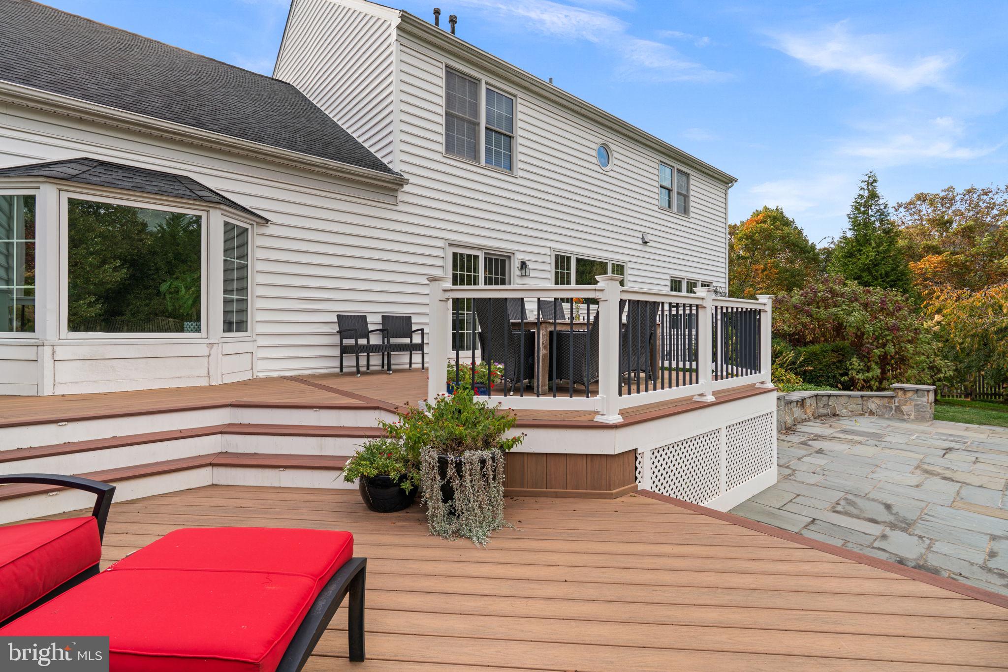 7108 CARLISLE COURT