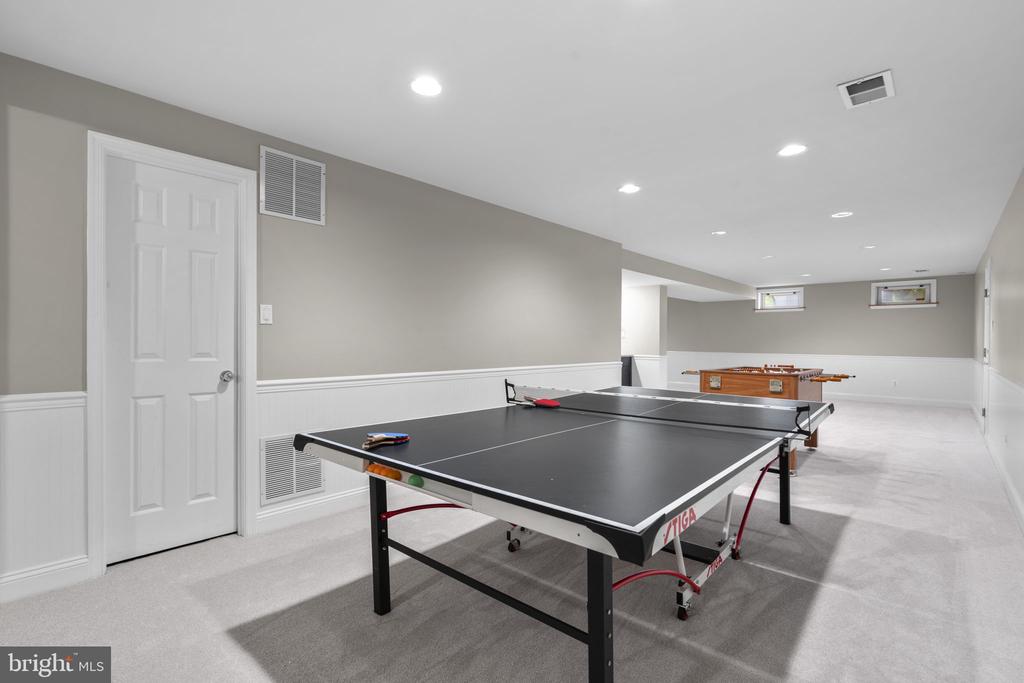 7108 CARLISLE COURT