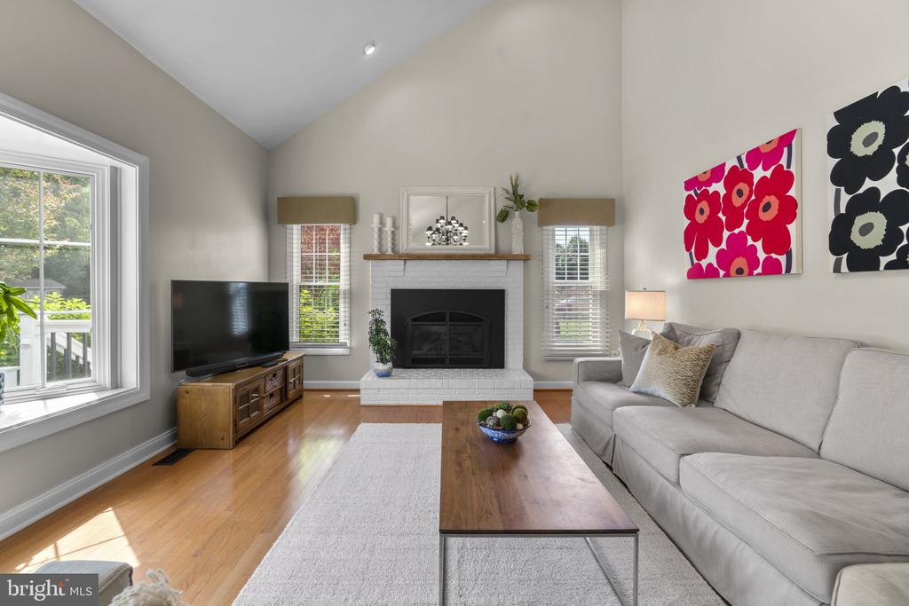7108 CARLISLE COURT