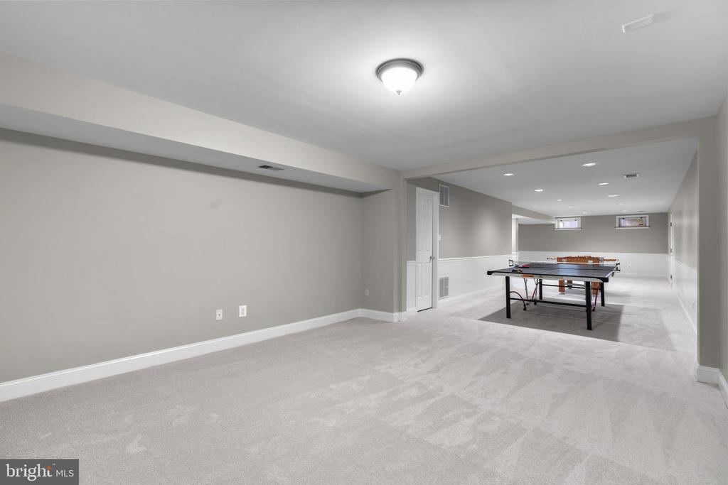 7108 CARLISLE COURT
