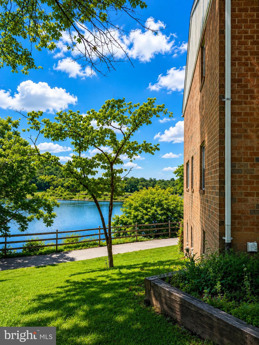 7262 DOCKSIDE LANE