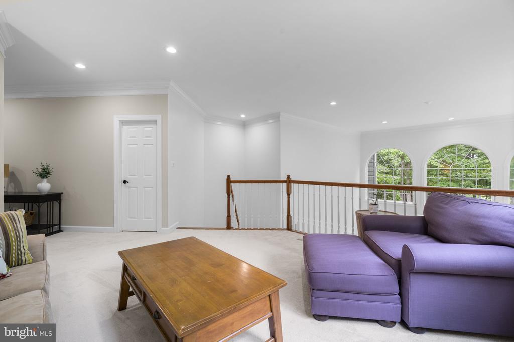 16801 COLTON COURT