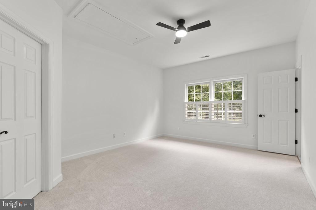 16801 COLTON COURT