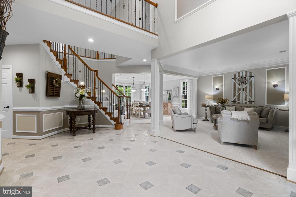 16801 COLTON COURT