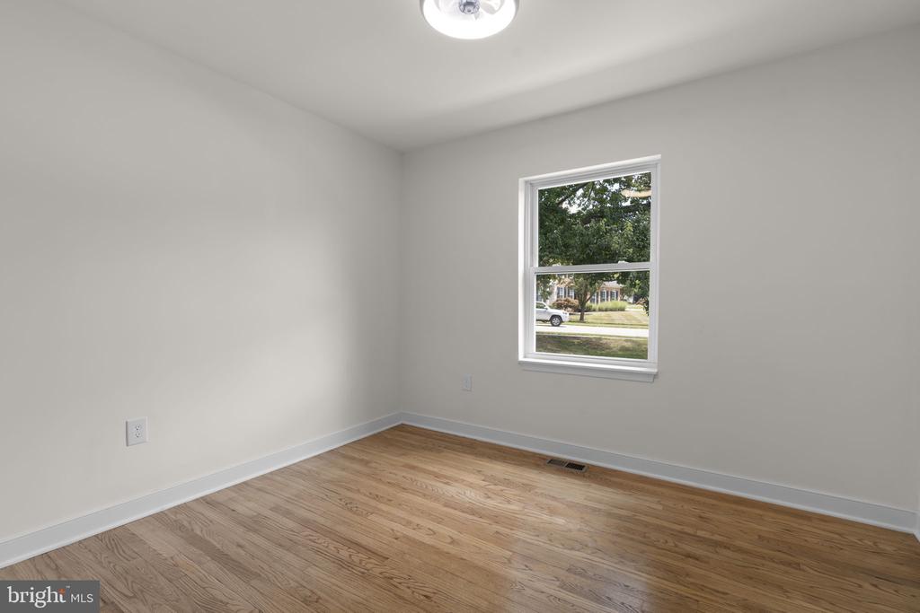 5404 RADEL COURT