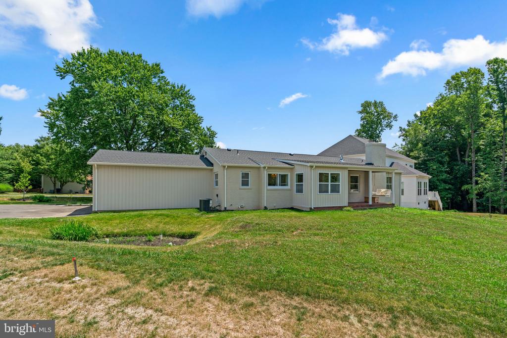 5404 RADEL COURT