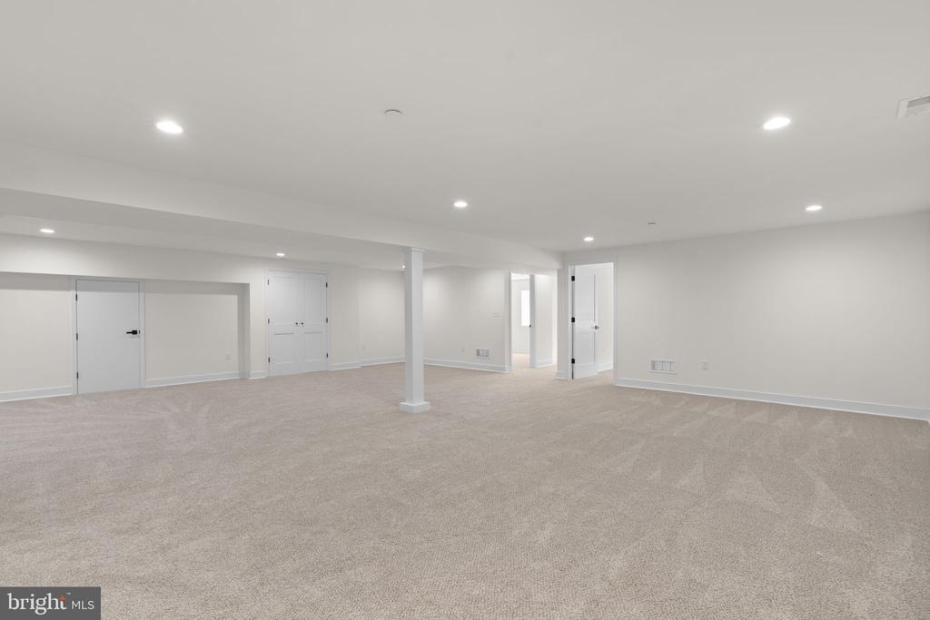 5404 RADEL COURT