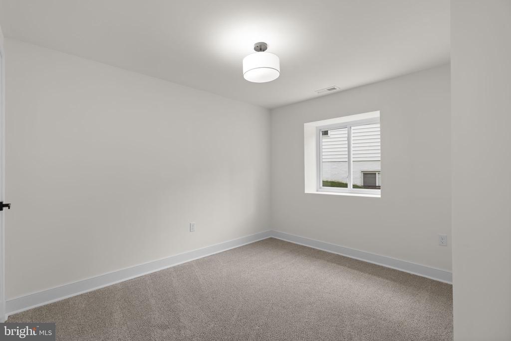 5404 RADEL COURT