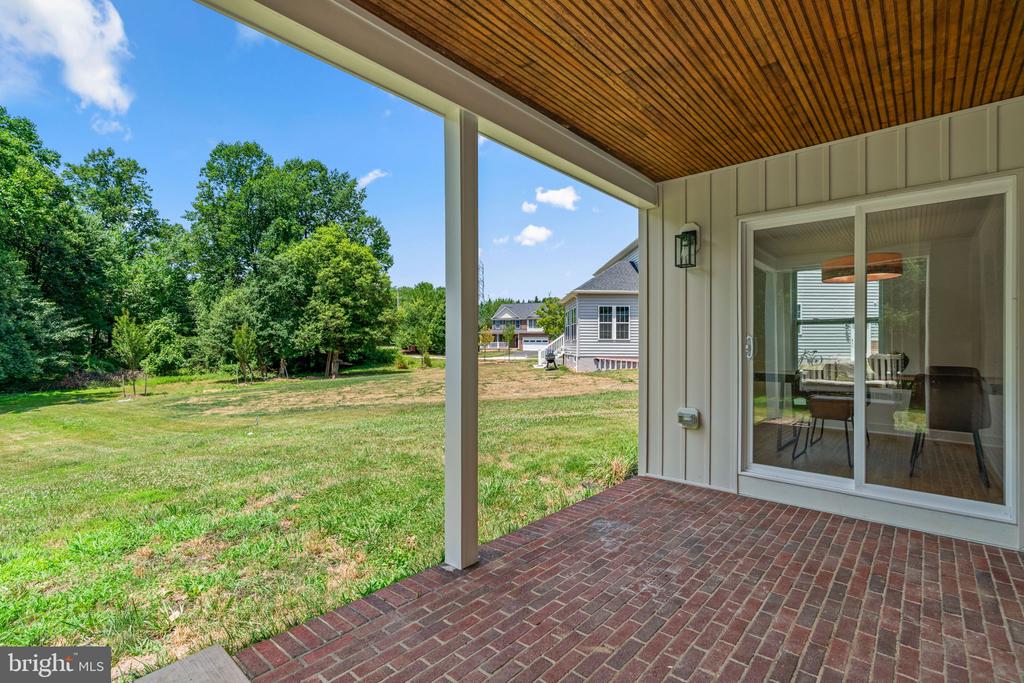 5404 RADEL COURT