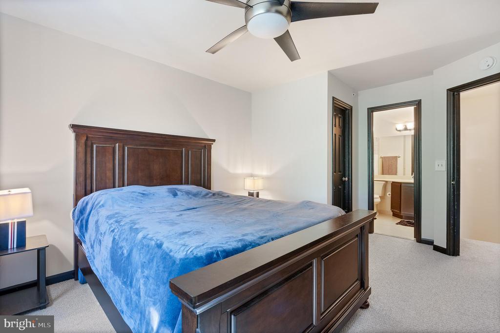 10823 HAMPTON MILL TERRACE 1117 - CONDO #360