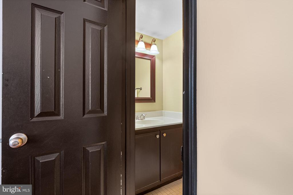 10823 HAMPTON MILL TERRACE 1117 - CONDO #360