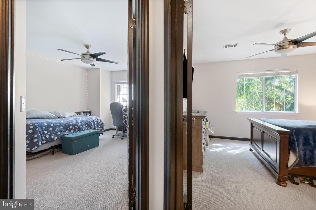 10823 HAMPTON MILL TERRACE 1117 - CONDO #360