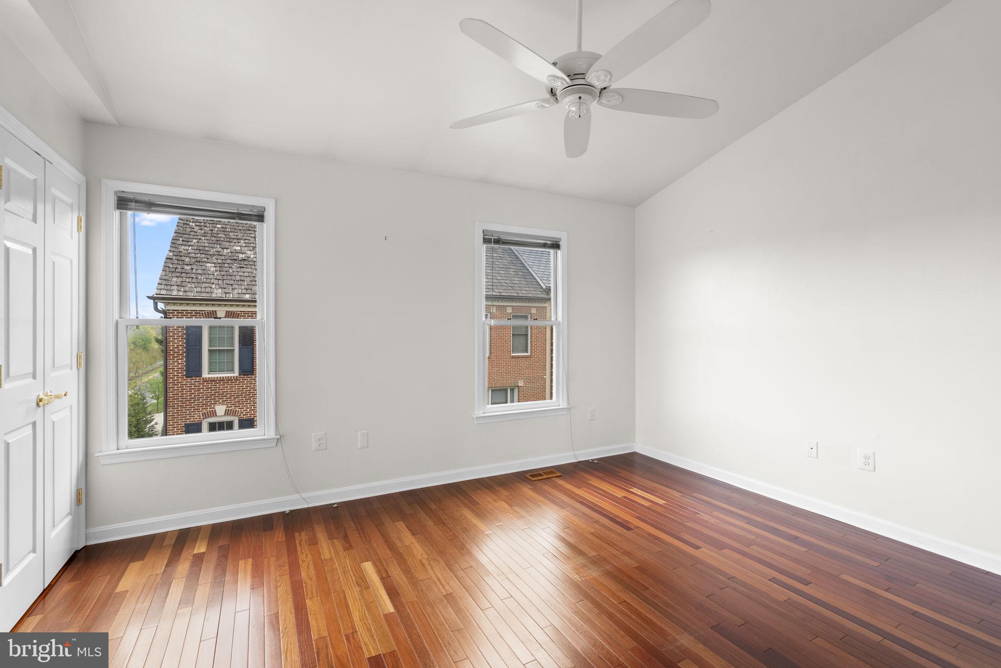 112 RIDGEPOINT PLACE