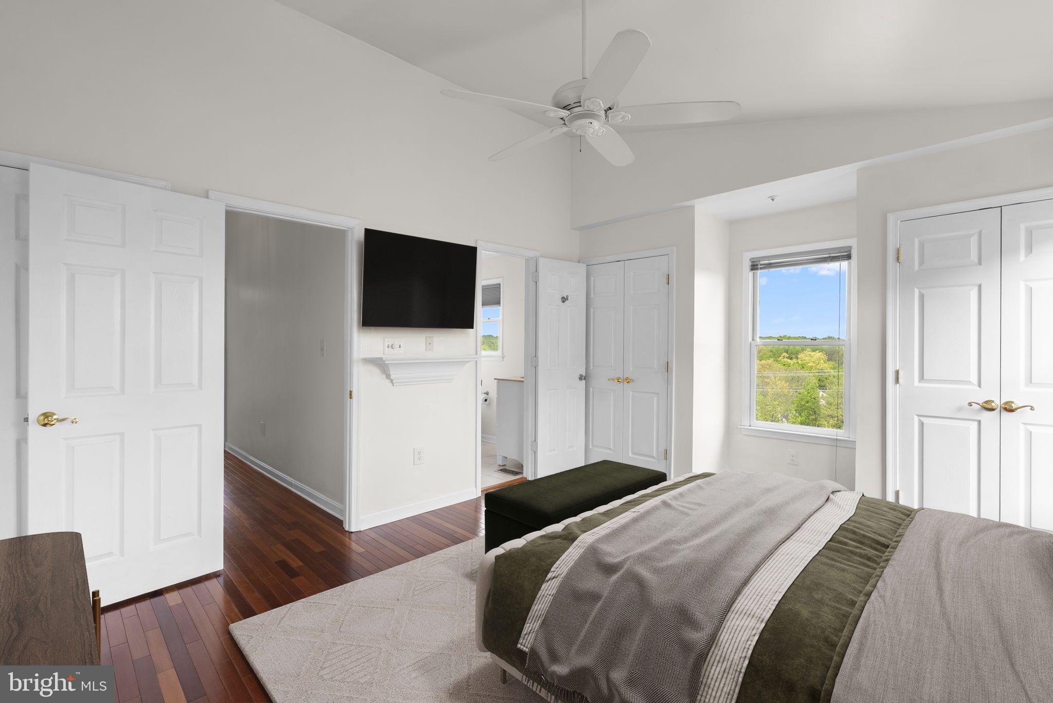 112 RIDGEPOINT PLACE