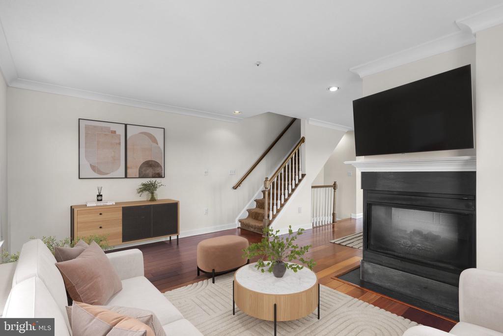 112 RIDGEPOINT PLACE