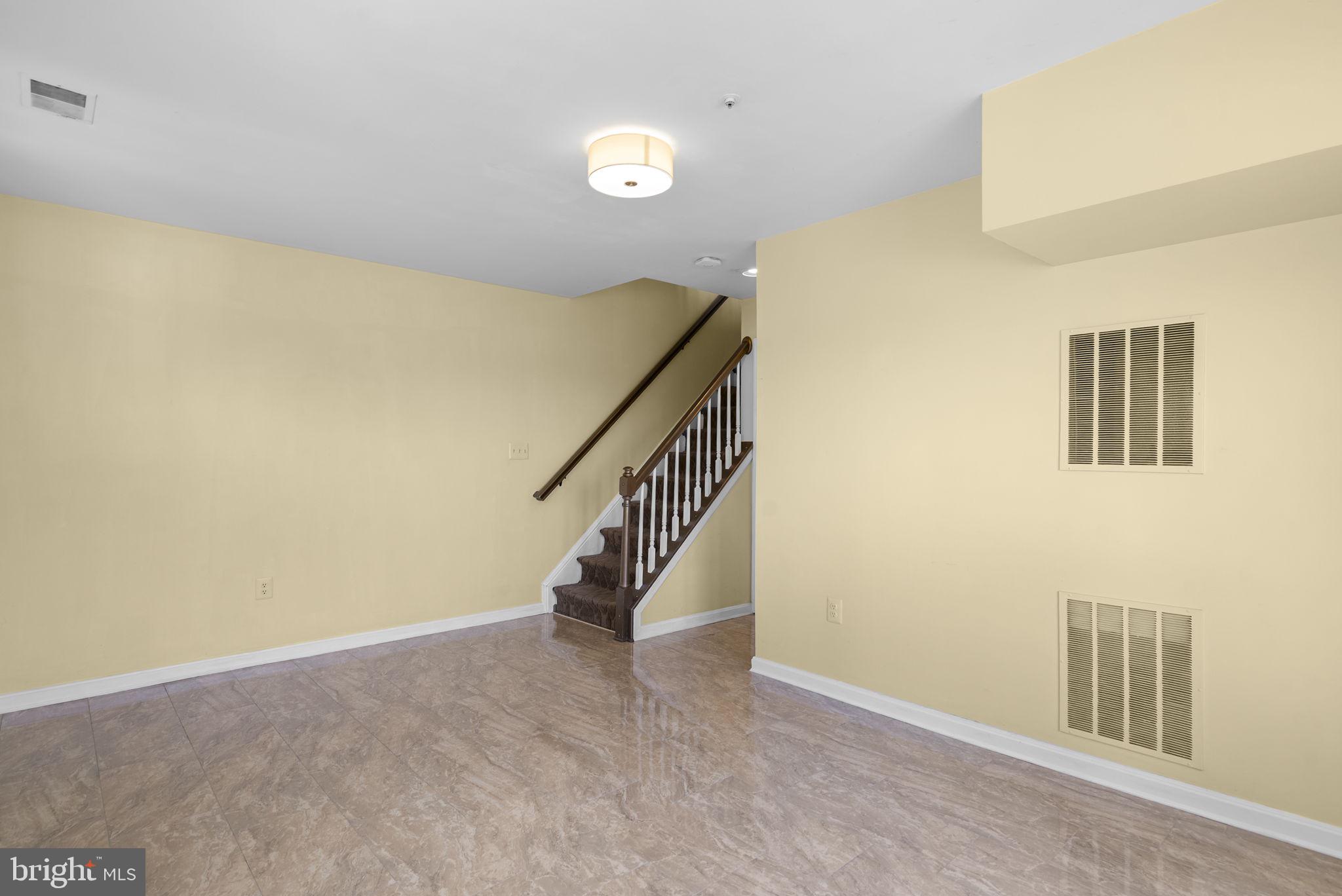 112 RIDGEPOINT PLACE