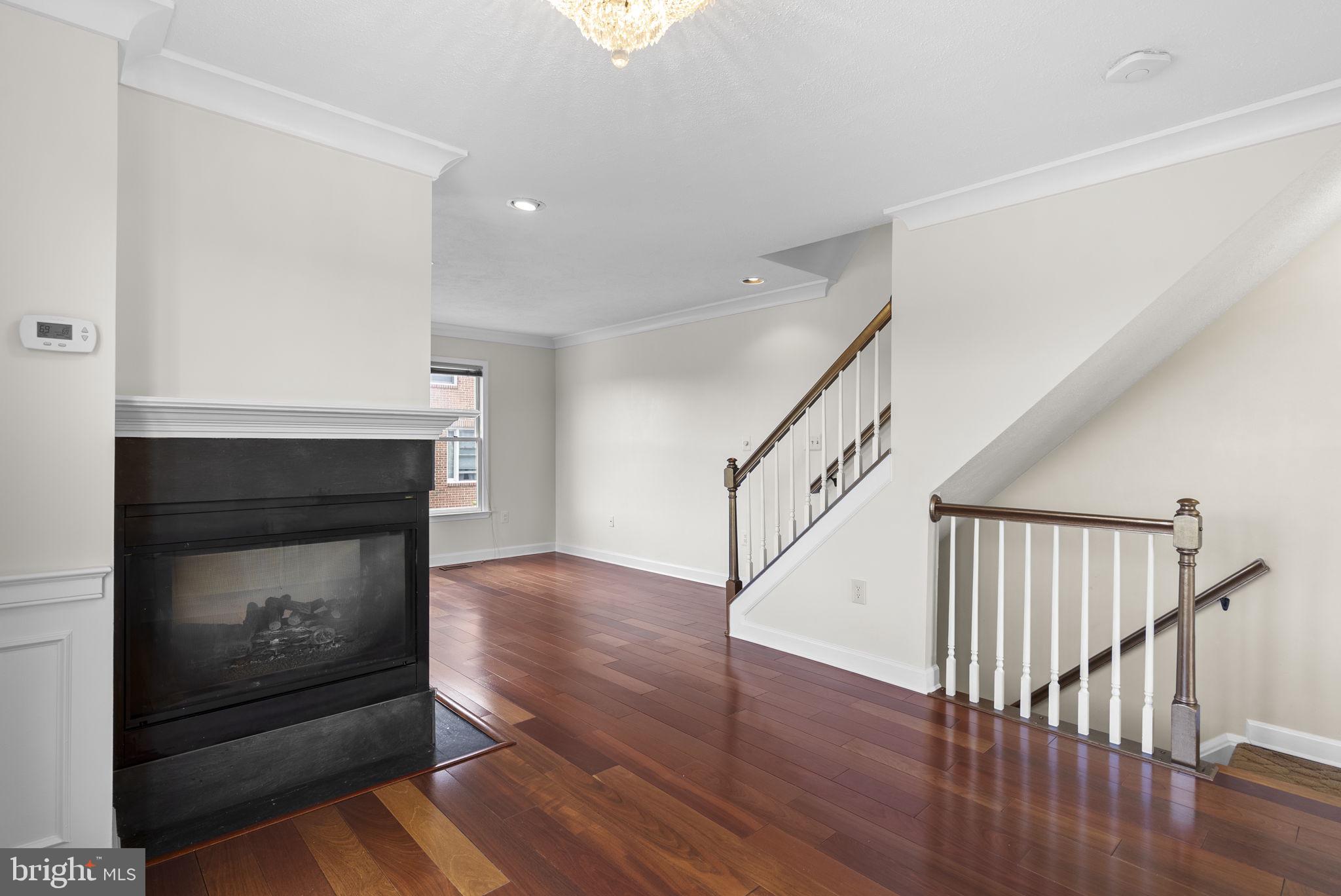 112 RIDGEPOINT PLACE