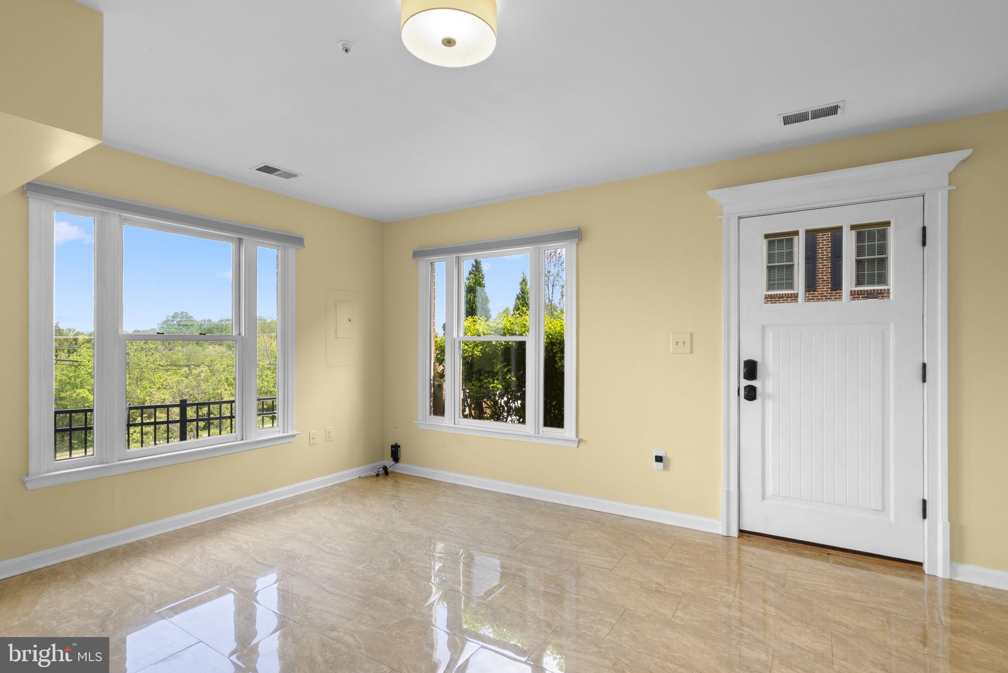 112 RIDGEPOINT PLACE