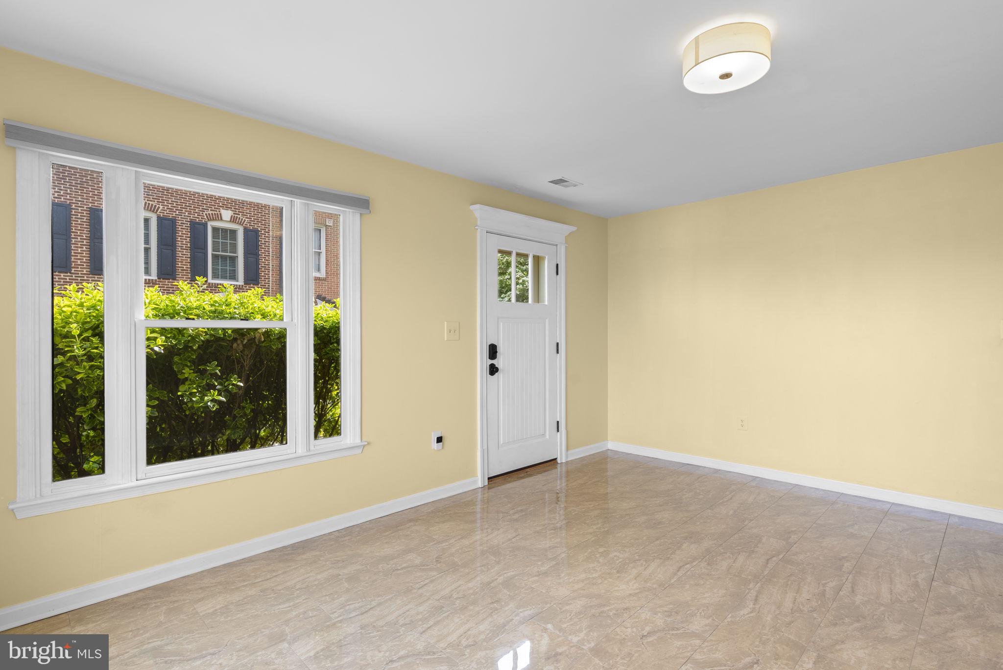 112 RIDGEPOINT PLACE