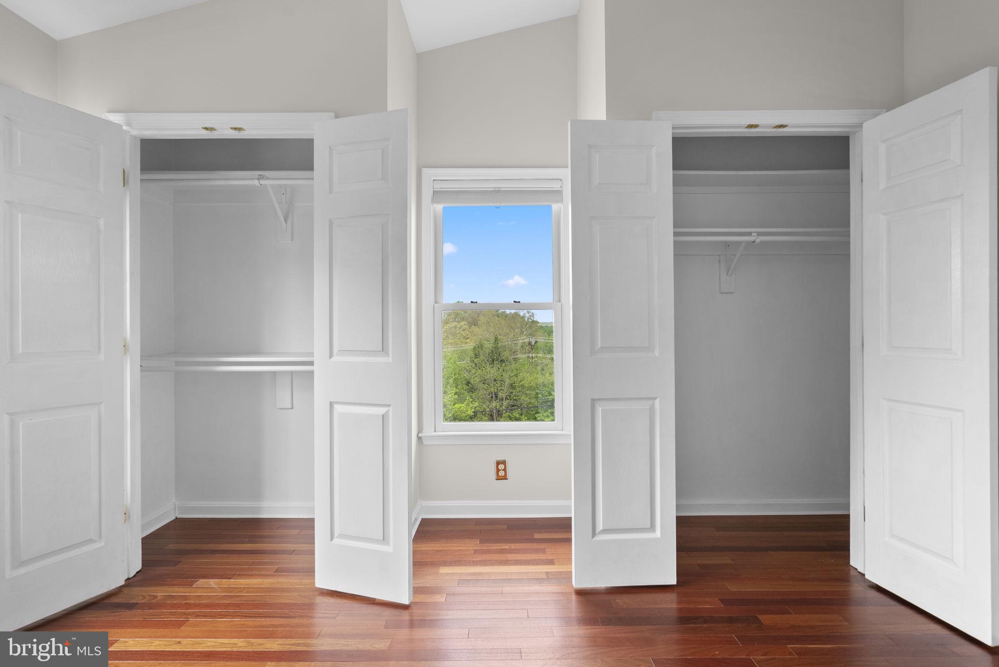 112 RIDGEPOINT PLACE