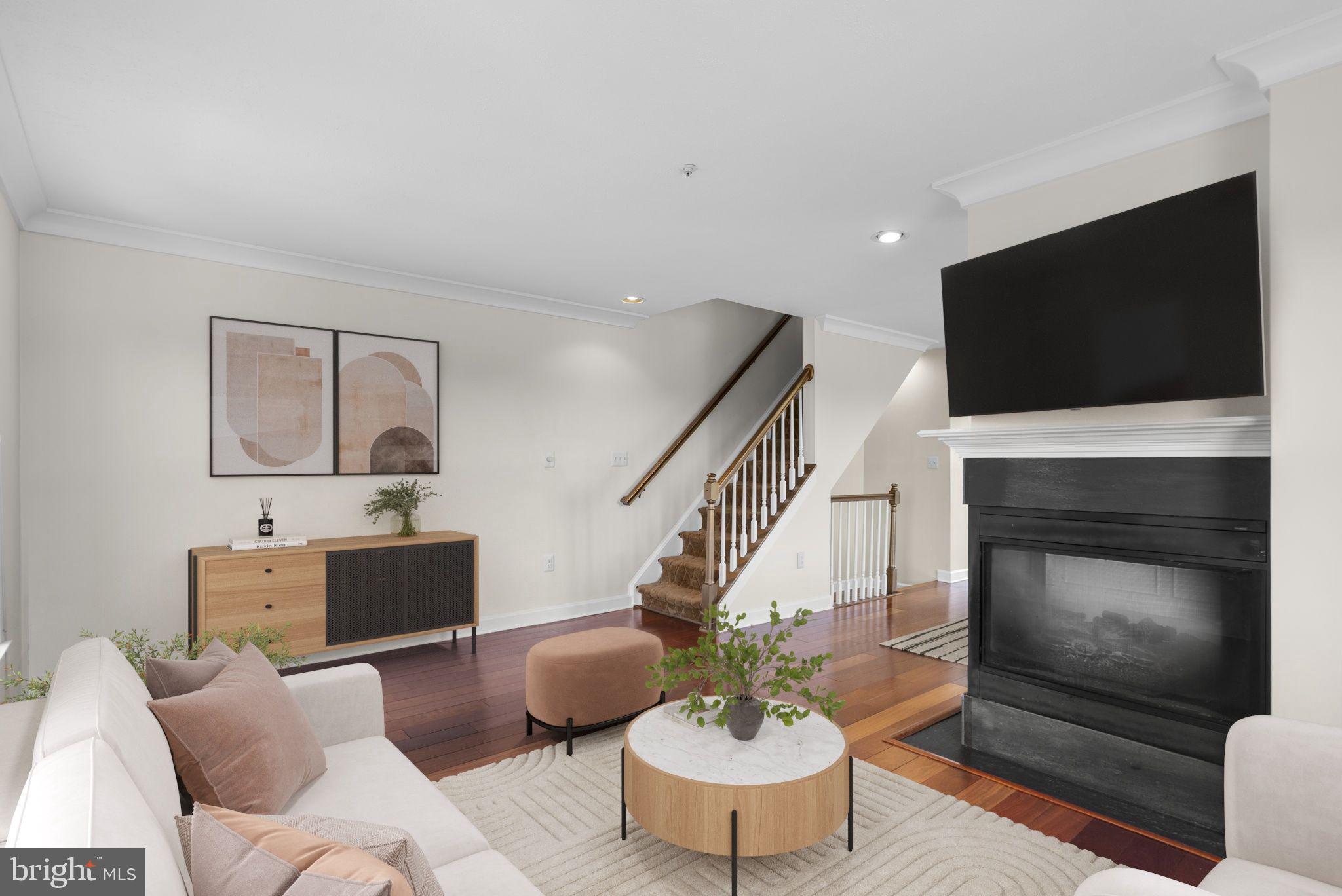 112 RIDGEPOINT PLACE