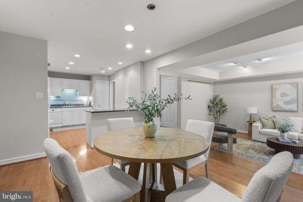 11420 STRAND DRIVE R-010