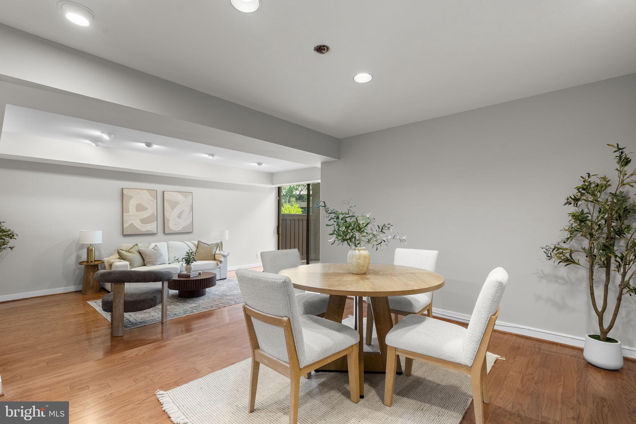 11420 STRAND DRIVE R-010