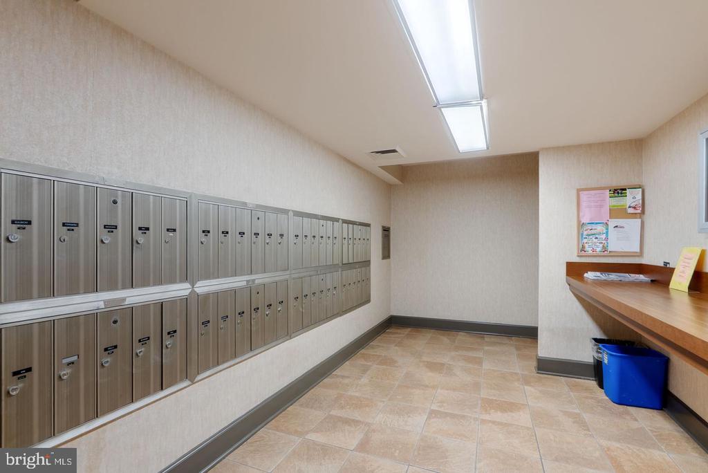 11420 STRAND DRIVE Unit: R-010