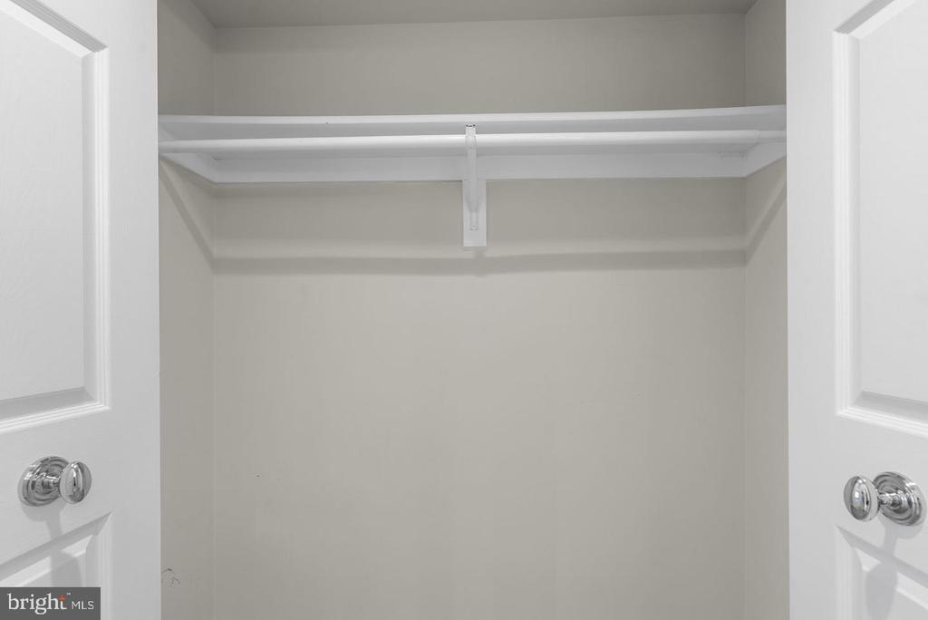 11420 STRAND DRIVE Unit: R-010