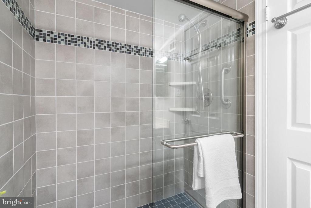 11420 STRAND DRIVE Unit: R-010
