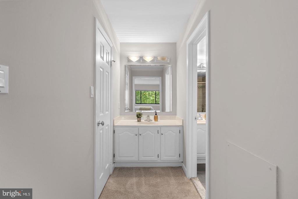 11420 STRAND DRIVE Unit: R-010