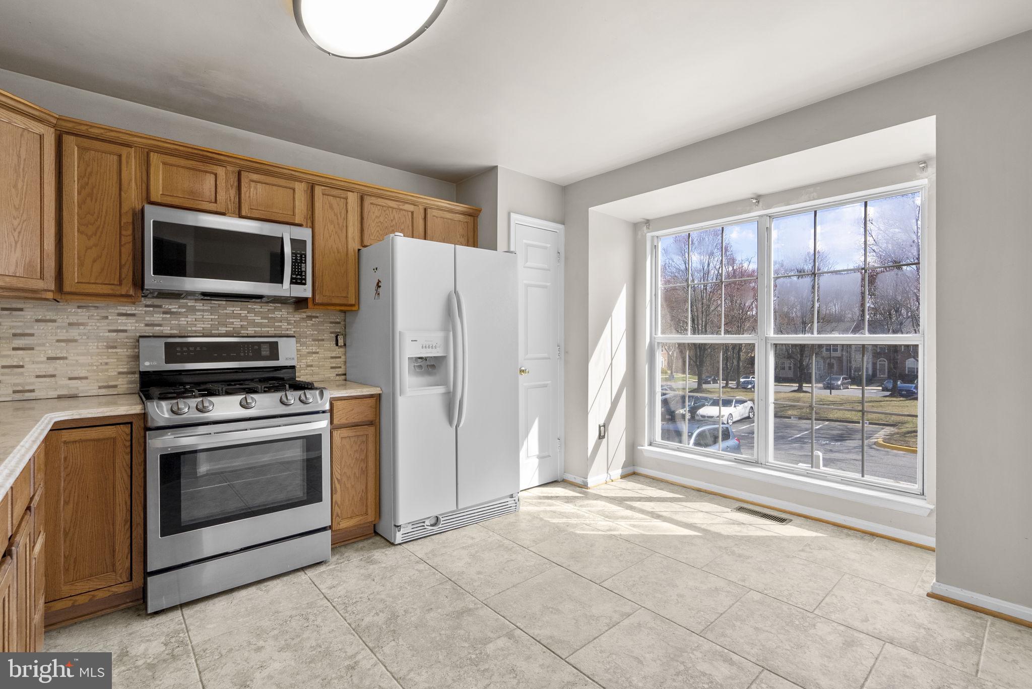 1957 BARRINGTON COURT