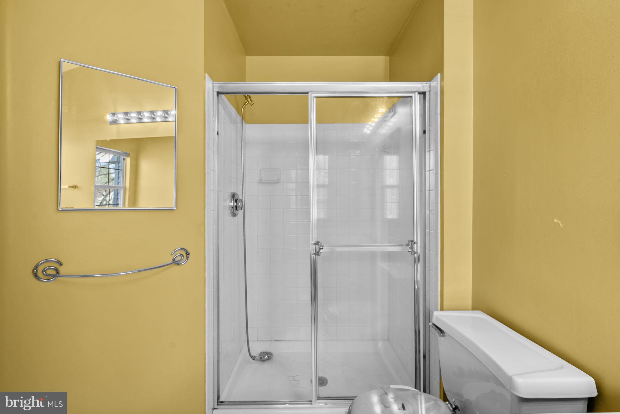 1957 BARRINGTON COURT