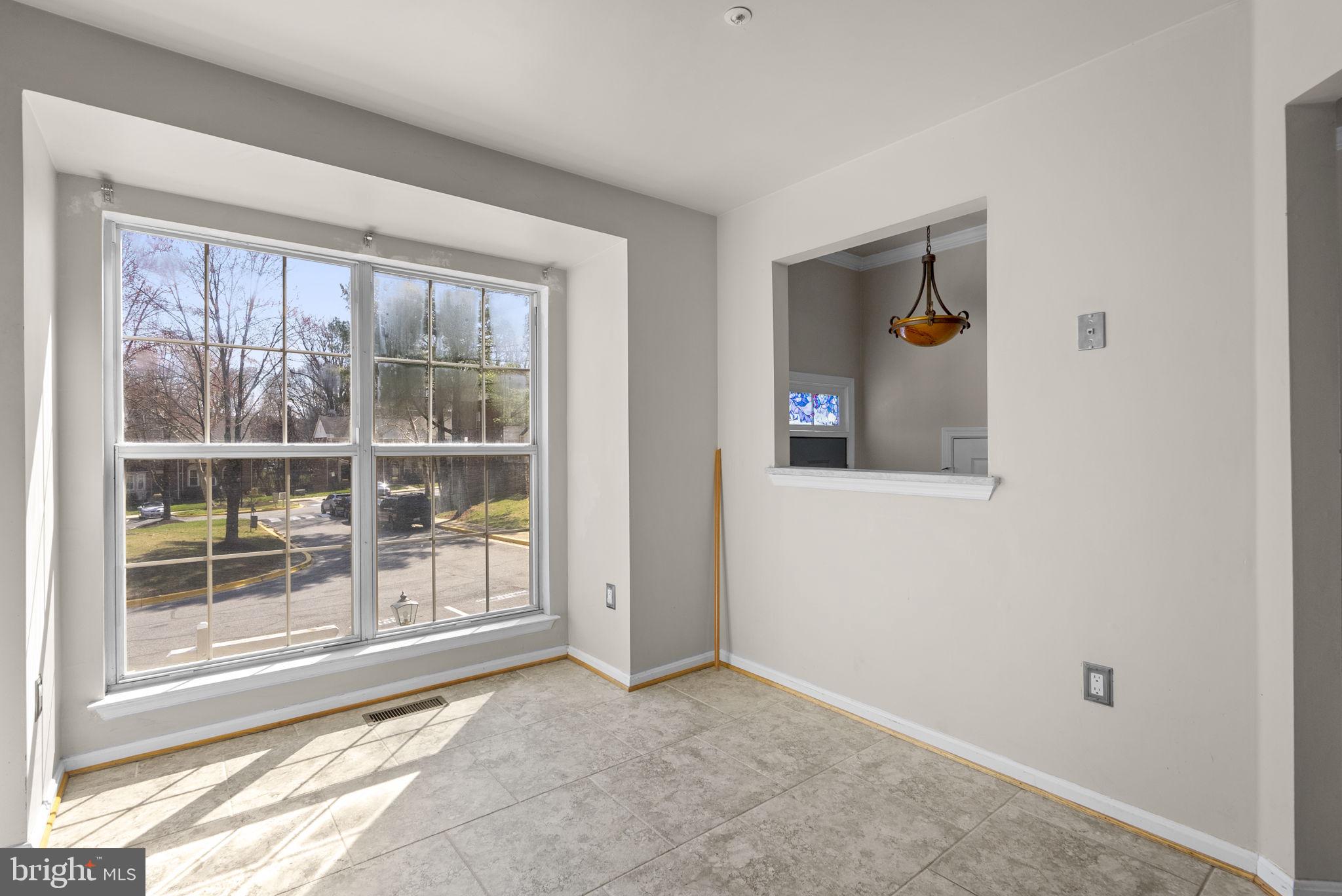 1957 BARRINGTON COURT