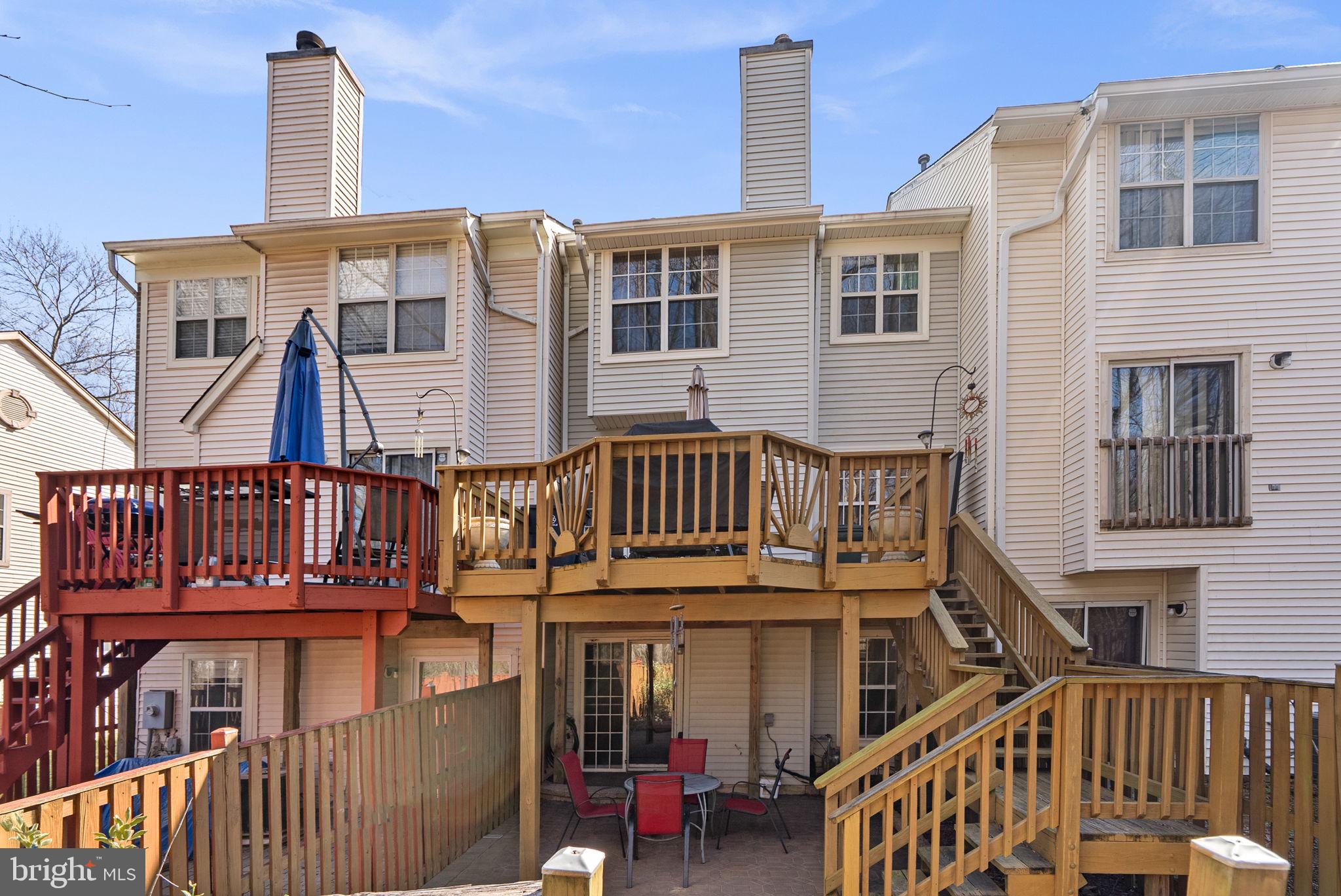 1957 BARRINGTON COURT