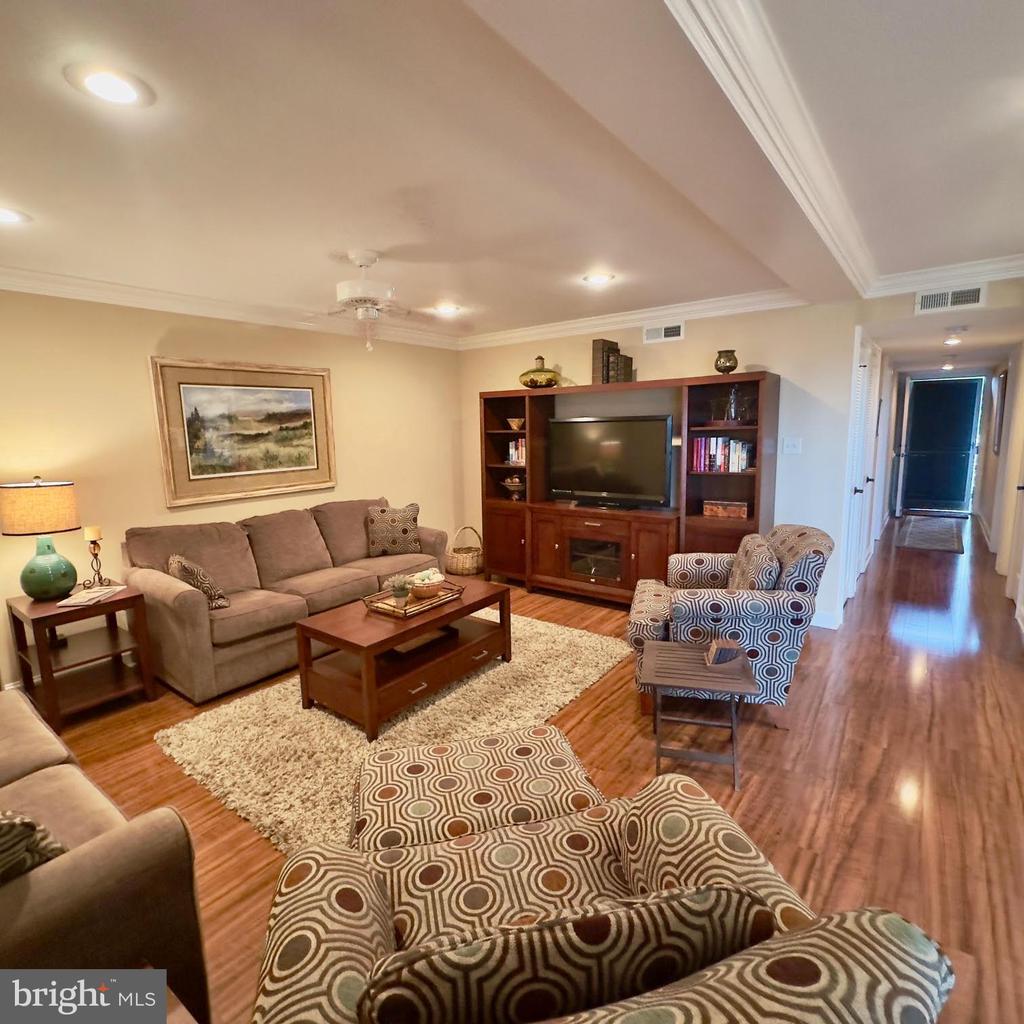 119 OLD LANDING ROAD E203