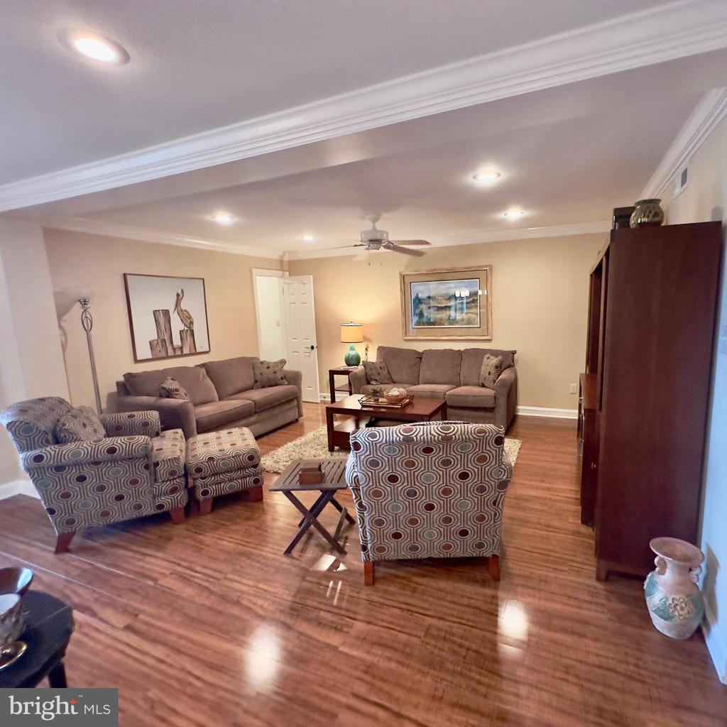 119 OLD LANDING ROAD E203