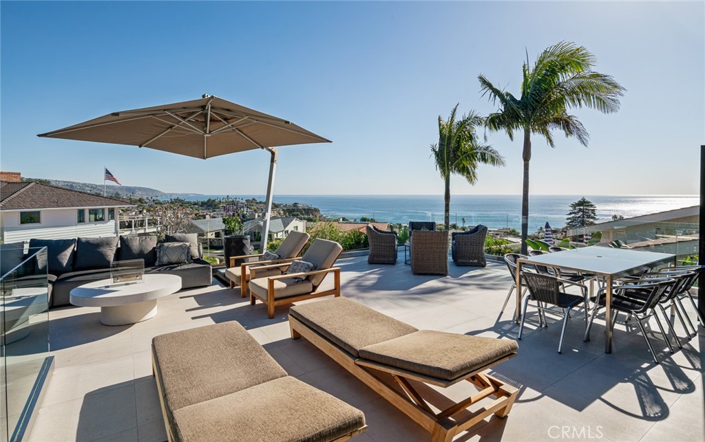 998 EMERALD BAY