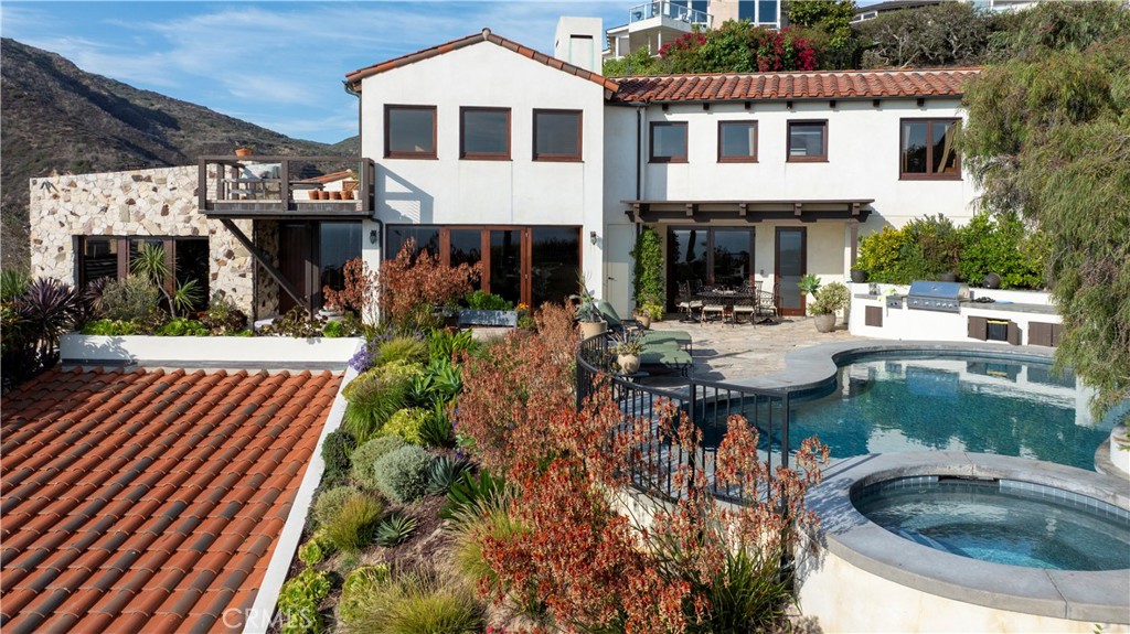 345 EMERALD BAY