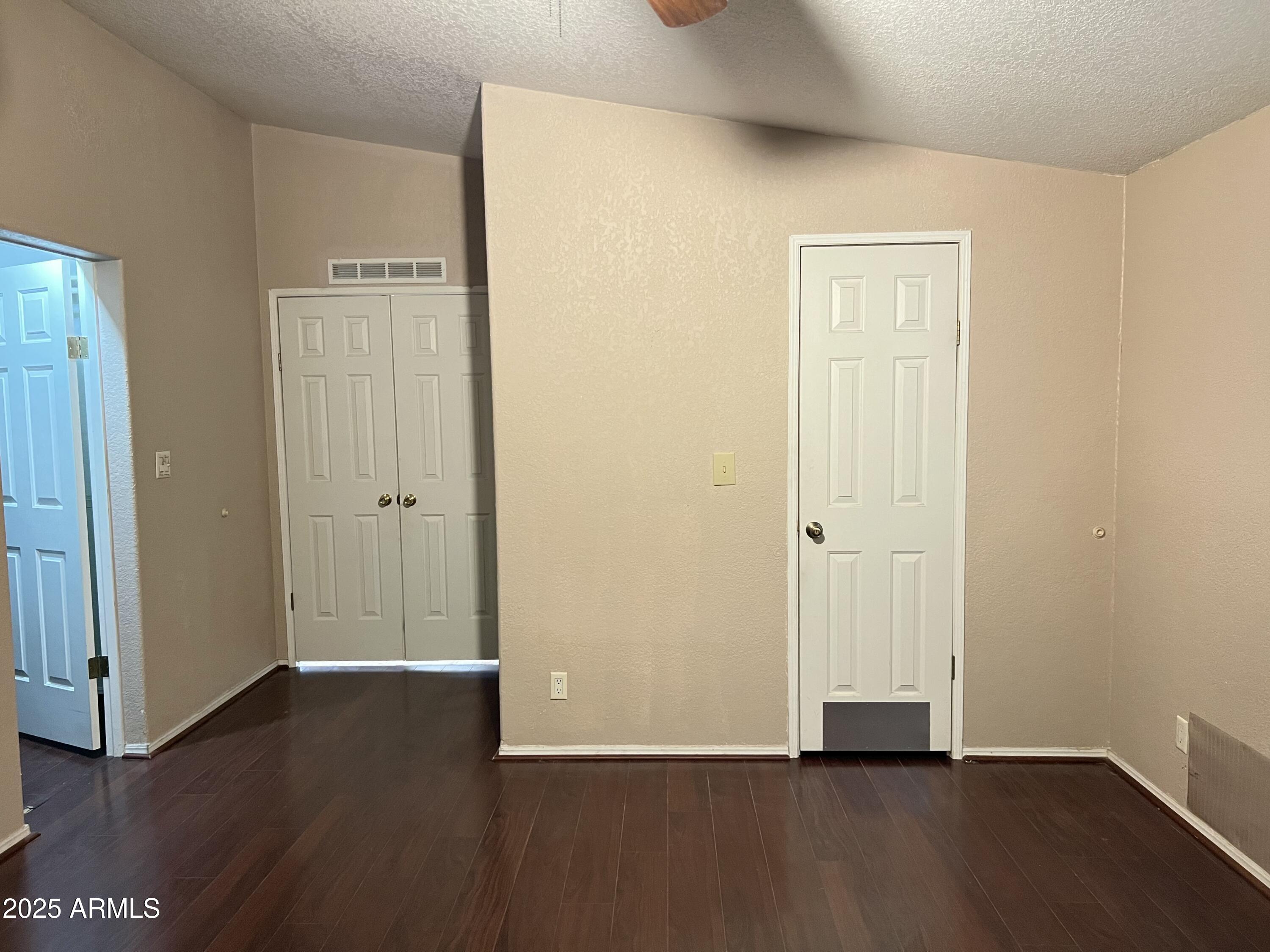 10701 N 99th Avenue, 22