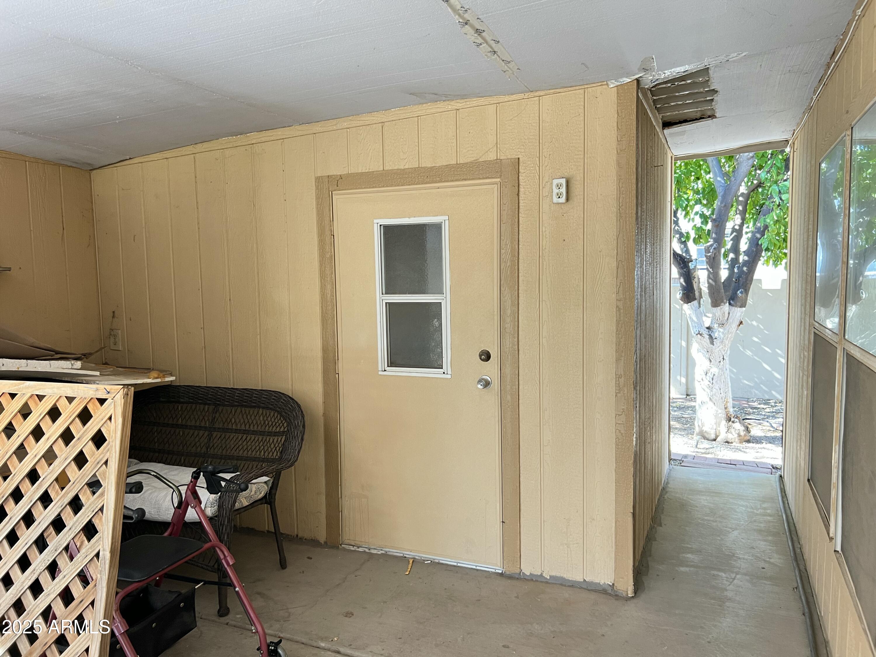 10701 N 99th Avenue, 22