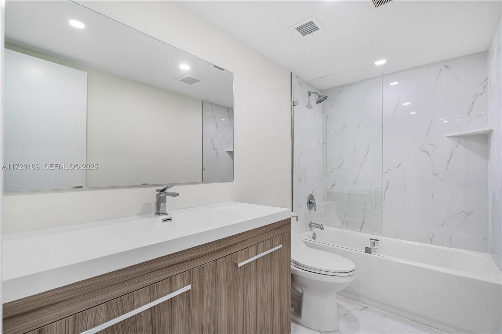 1201 River Reach Drive 505